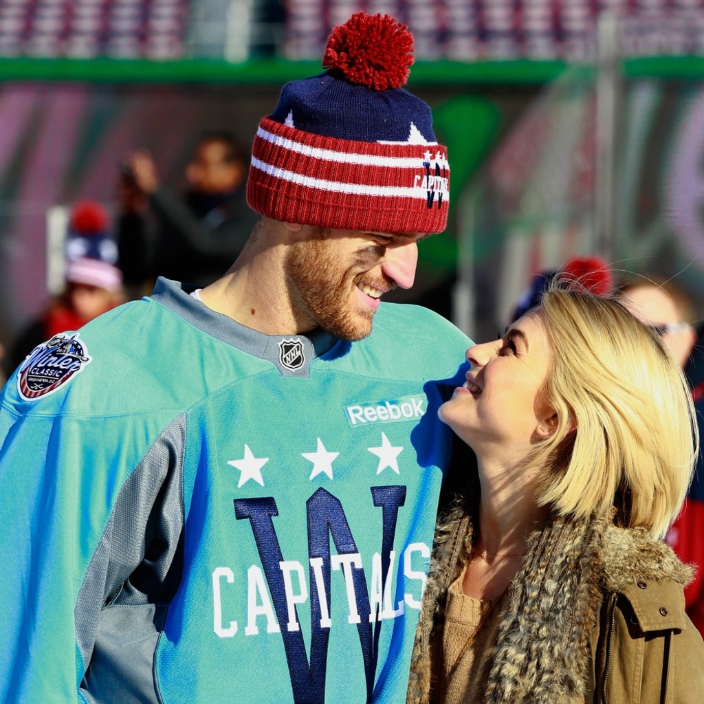 Brooks Laich and Julianne Hough Athletes With Celebs