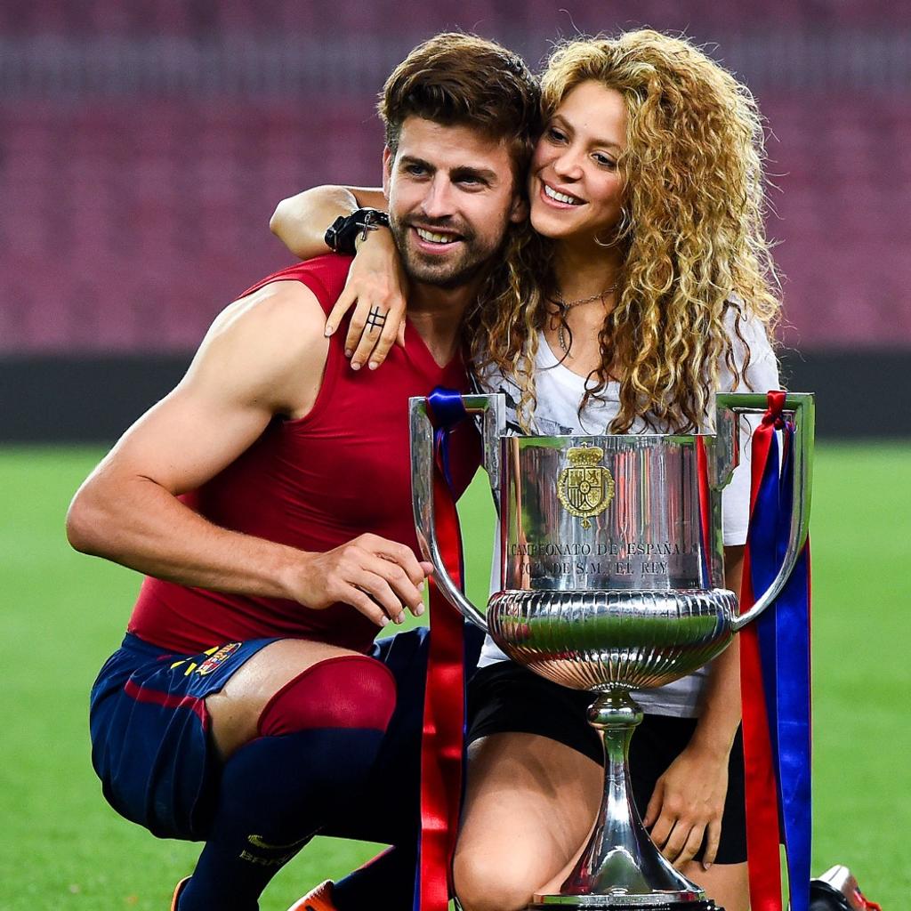 Gerard Piqué and Shakira Athletes With Celebs