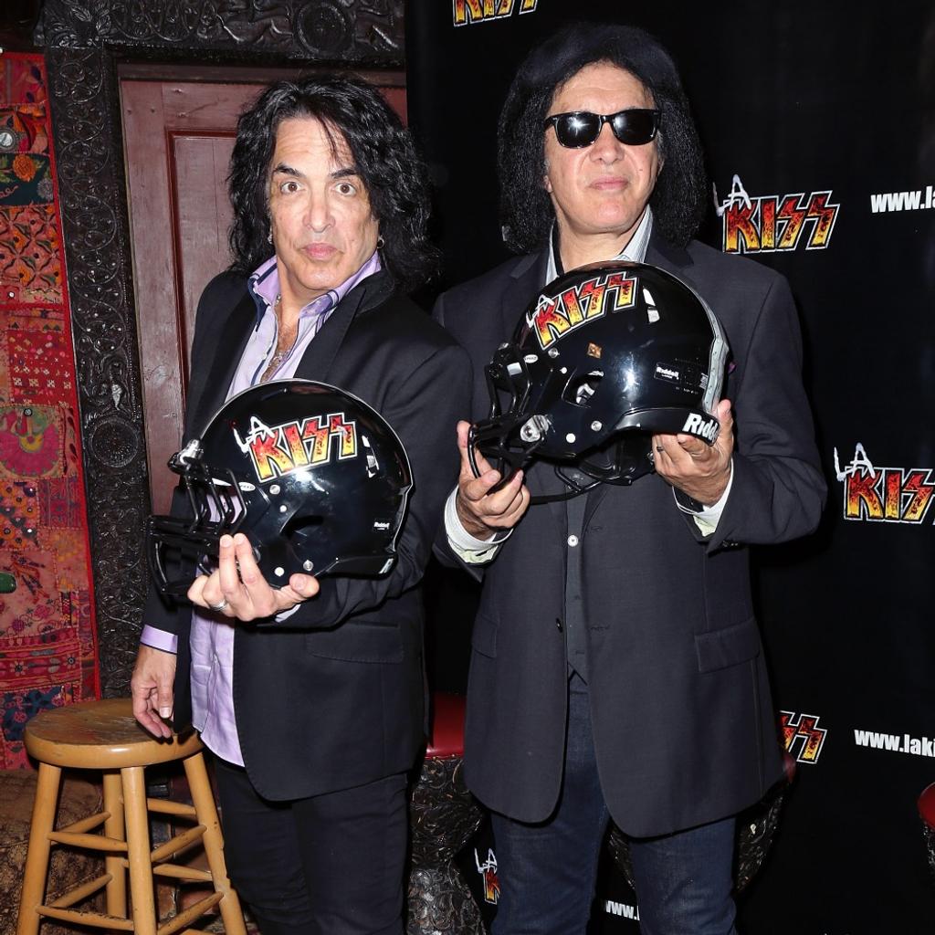 Paul Stanley and Gene Simmons- Los Angeles KISS