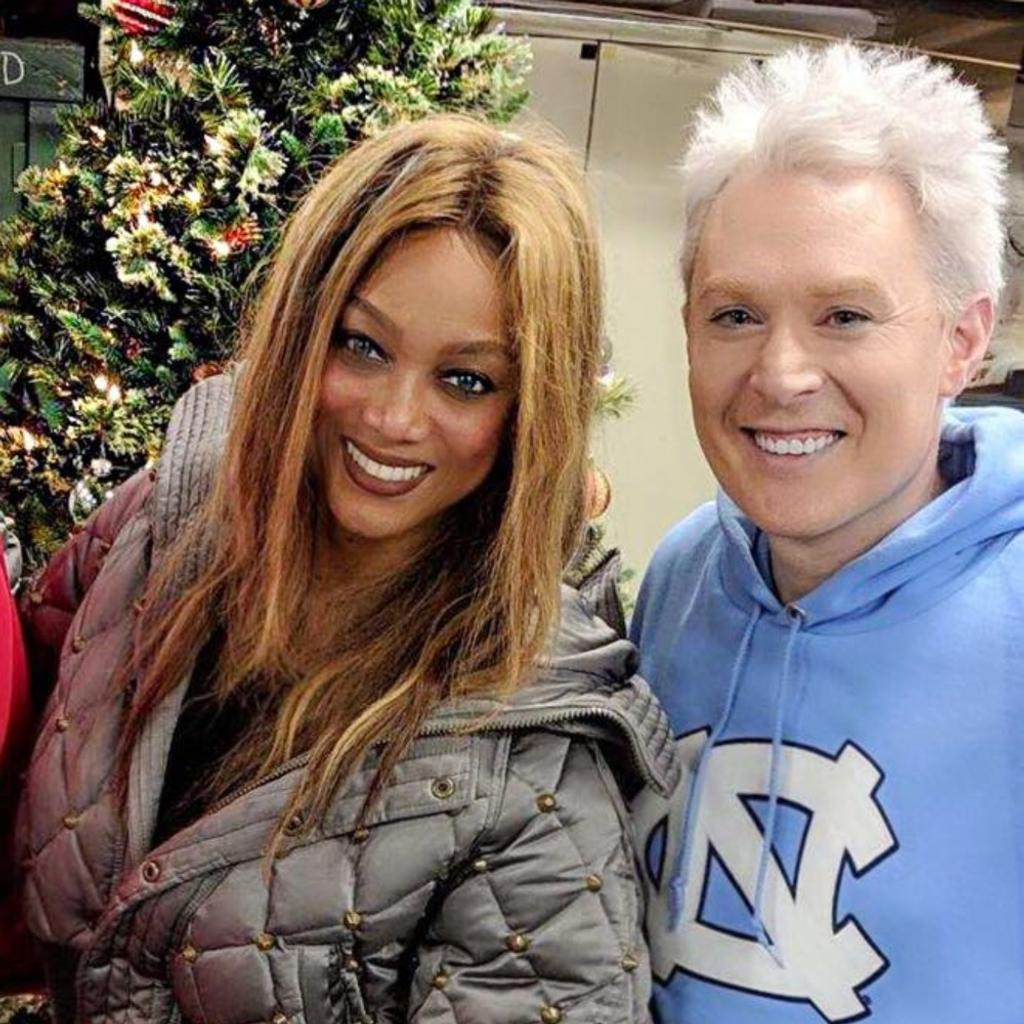 Tyra Banks and Clay Aiken, friends, celebrity friendships, weird celebrity friendships, random celebrity friendships, odd celebrity friendships
