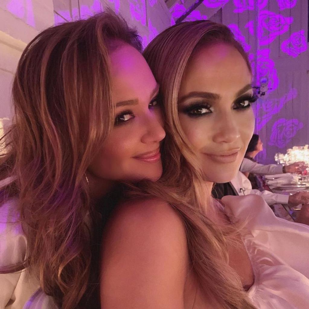 Jennifer Lopez and Leah Remini, friends, celebrity friendships, weird celebrity friendships, random celebrity friendships, odd celebrity friendships
