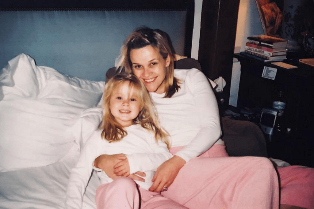 Reese Witherspoon, mom, daughter