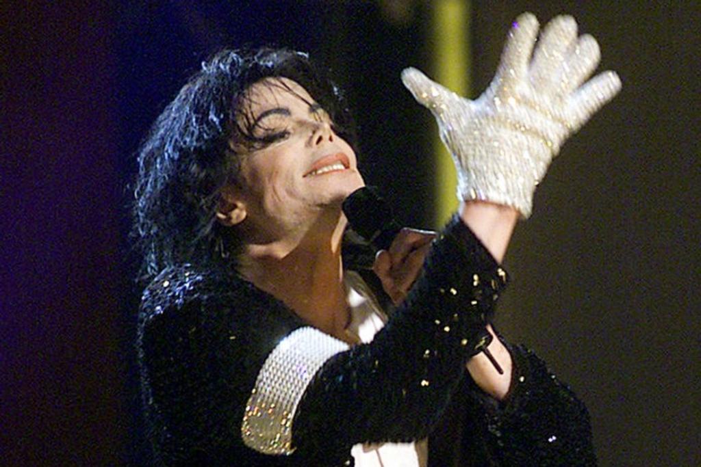 Michael Jackson Auction Glove