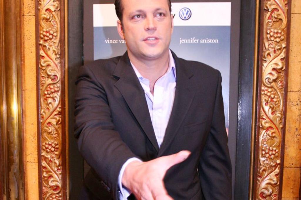 Vince Vaughn, Clubbed thumb