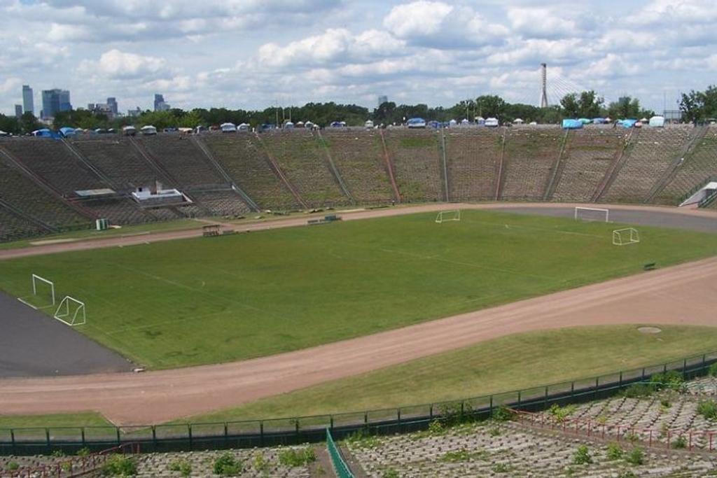 Stadion Dziesieciolecia, Abandoned, Stadiums