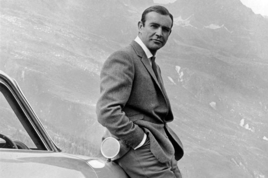 James Bond 007 Car