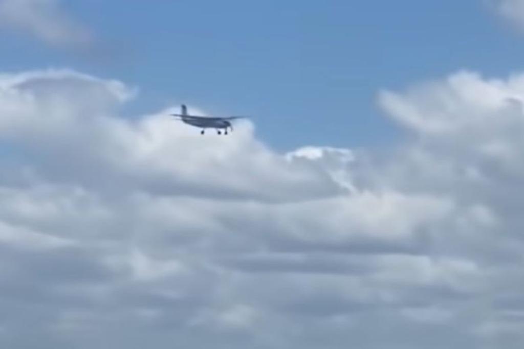 Airplane Taking Off Sky